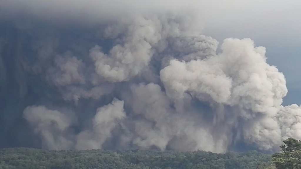La actividad del Volcán de Fuego fue reportada desde la tarde del sábado 2 de junio.
