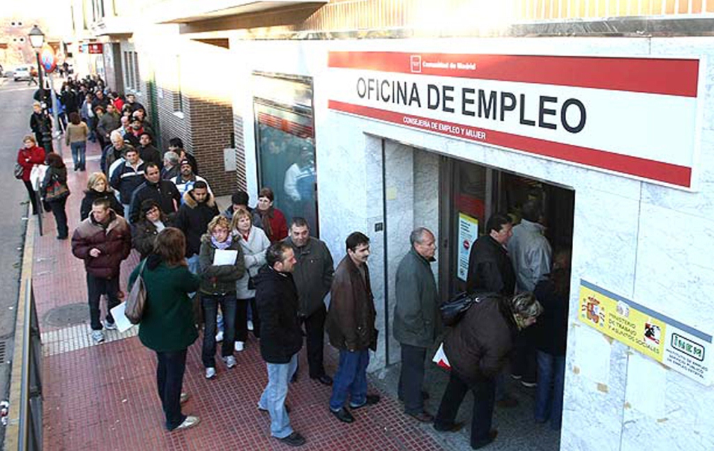 El crecimiento económico está impulsando el mayor empleo. (Foto Prensa Libre: EFE)