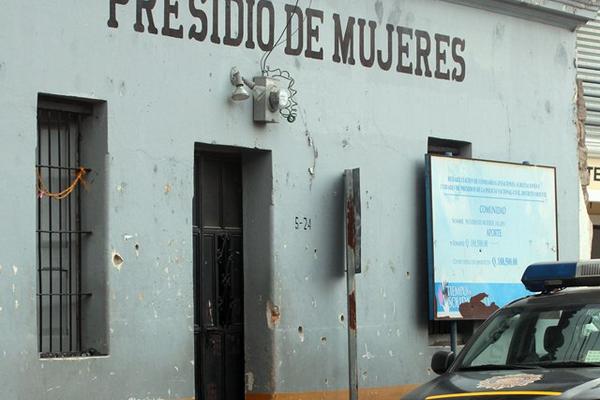 Cárcel para mujeres, donde seis personas permanecen retenidas, en Jalapa. (Foto Prensa Libre: Hugo Oliva) <br _mce_bogus="1"/>