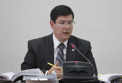 Oscar Sagastume, exjuez de instancia Penal, asumió como nuevo inspector general del TSE.