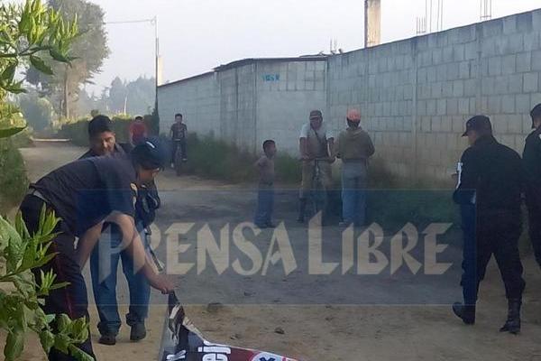 María Virginia Ramírez Méndez fue localizada muerta en La Alameda, Chimaltenango. (Foto Prensa Libre: Víctor Chamalé).