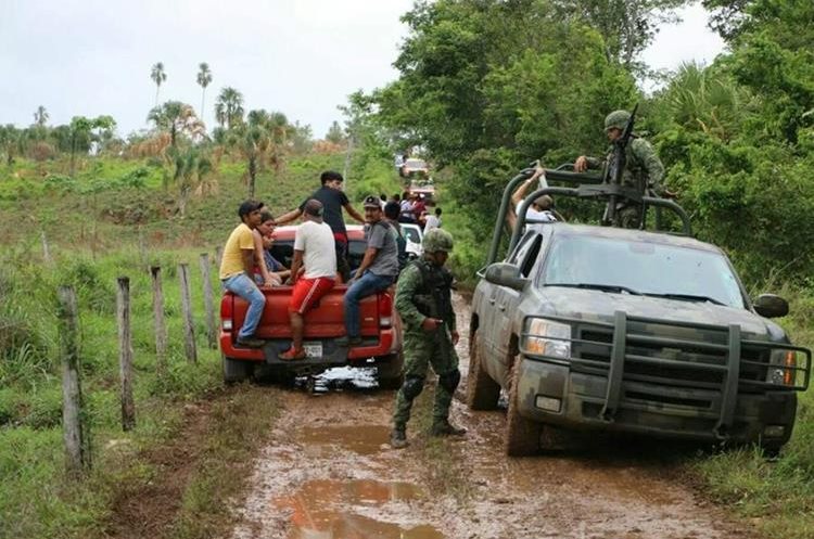 Las fuerzas de seguridad llegaron a ejecutar el desalojo el 5 de junio de este año, pero la comunidad ya había huido del lugar. (Foto Prensa Libre: Hemeroteca PL)