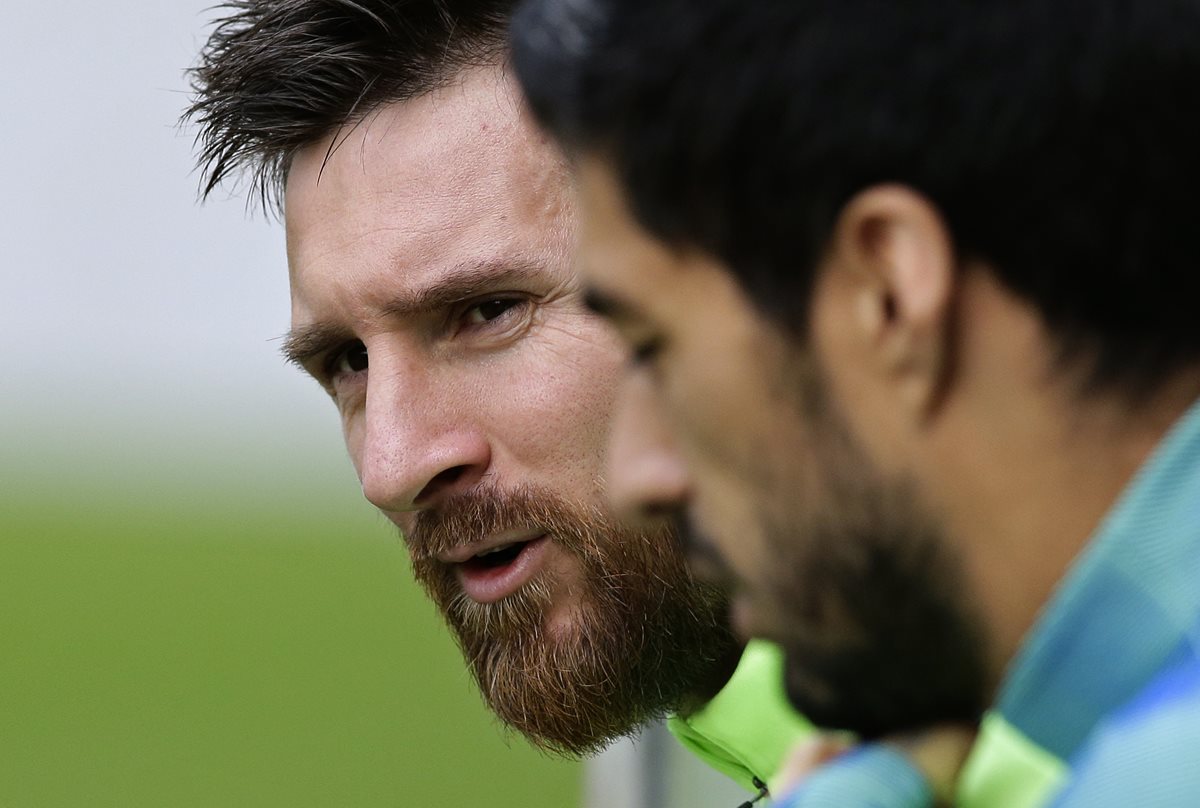 Lionel Messi no tiene la mejor relación con la afición de la selección Argentina. (Foto Prensa Libre: AP)