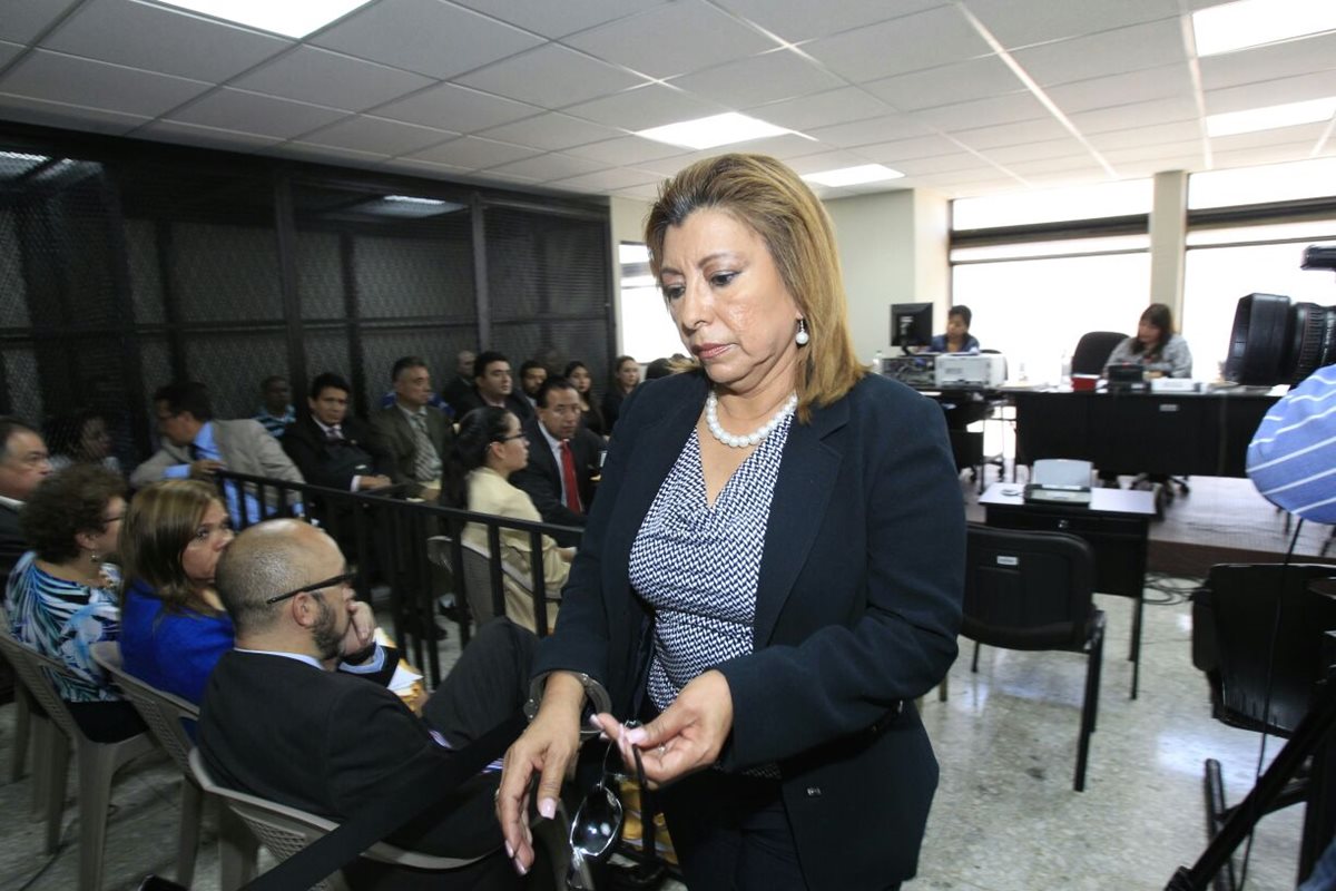 Anabella de León denunció que fue intimidada en Santa Teresa. (Foto Prensa Libre: Paulo Raquec)