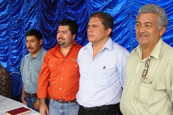 Cuatro de los alcaldes electos que participaron.