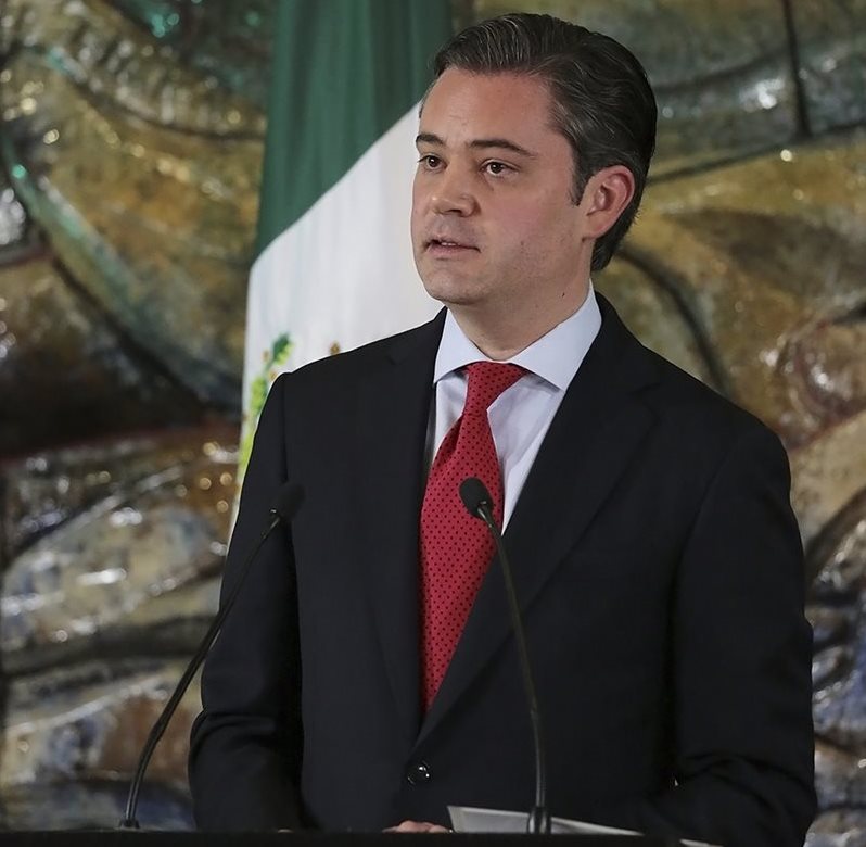 El secretario mexicano de Educación Pública, Aurelio Nuño, anunció el viernes el despido de los docentes. (Foto Prensa Libre: EFE).