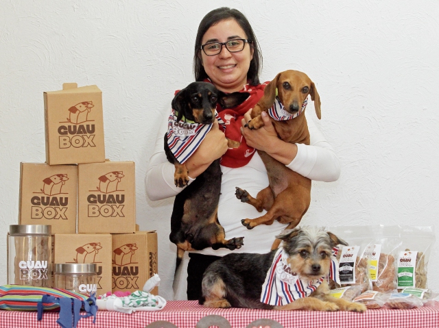 Alejandra Maldonado ha desarrollado más de 40 productos de repostería canina. (Foto Prensa Libre: Álvaro Interiano)