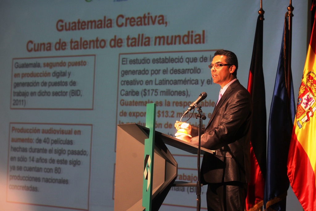 Acto durante el cual se presento  el Comité de Industrias Creativas, Icrea.