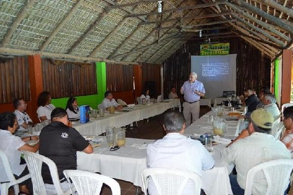 Empresarios y Segeplán   organizan el grupo impulsor del turismo en la Ruta del Peregrino.