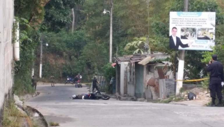 El asesinato de dos universitarios ocurrió en el municipio de Ayutuxtepeque, San Salvador. (Foto Prensa Libre: AP)