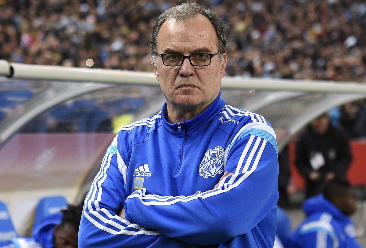 Marcelo Bielsa es uno de los candidatos para dirigir de nuevo a la Selección de Argentina. (Foto Prensa Libre: AFP)