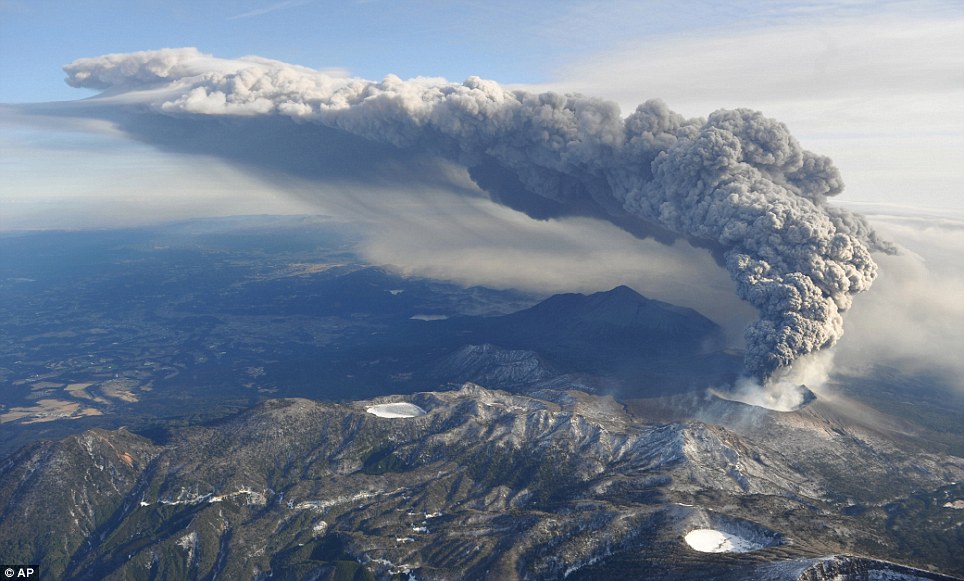 Imagen de archivo del monte Shindake, Japón. (Foto Prensa Libre: AP)