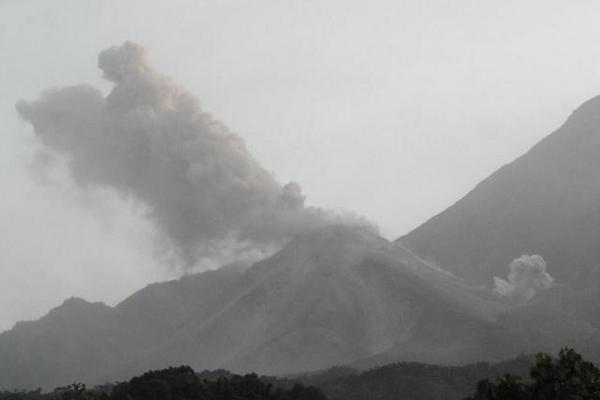 Volcán Santiaguito. (Foto Prensa Libre: Archivo)