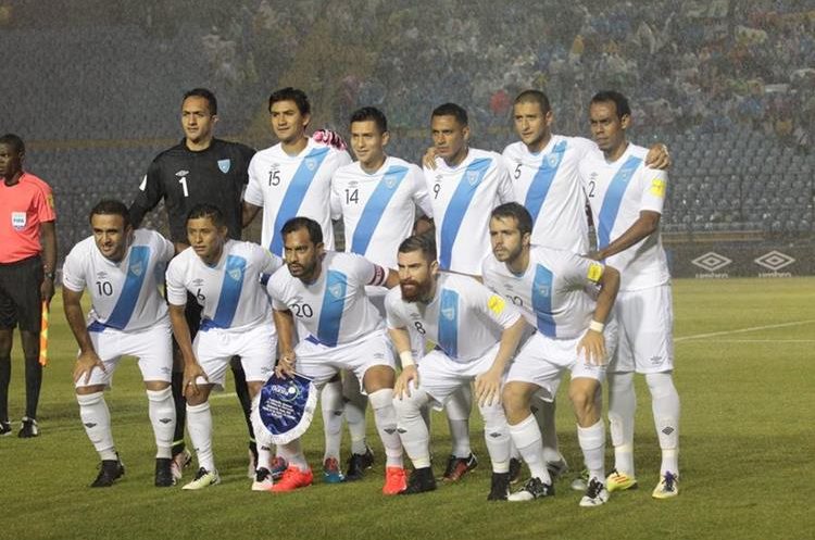 La última alineación de la selección Nacional con participación internacional fue en el partido frente a San Vicente y las Granadinas, en septiembre de 2016. (Foto Prensa Libre: Hemeroteca PL)