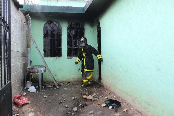 La casa siniestrada  está ubicada en  la 4a. calle final, del barrio Minerva, sector Los Colchones.