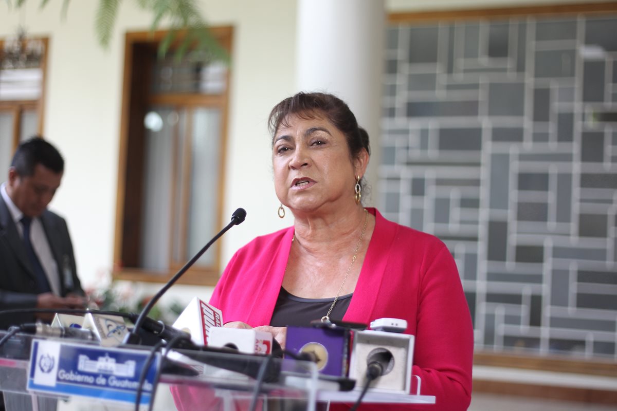 La Primera Dama, Rosa Leal de Pérez, hizo un llamado a la población para que “no sean alarmistas”. (Foto Prensa Libre: Hemeroteca PL)