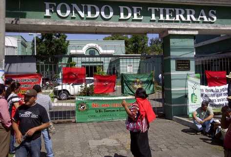 Fontierras tiene como objetivo facilitar el acceso a la tierra, es una de las instituciones que menos ha ejecutado este año. (Foto Prensa Libre: Hemeroteca PL)