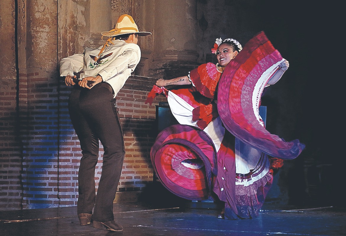 En la celebración del día de la Danza, un arte que recibiría menos fondos para el año 2019. (Foto Prensa Libre: Hemeroteca PL)