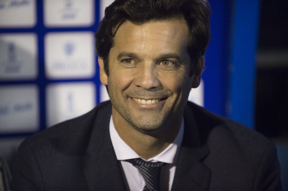 Santiago Solari debutó con victoria al frente del Real Madrid. (Foto Prensa Libre: AFP)