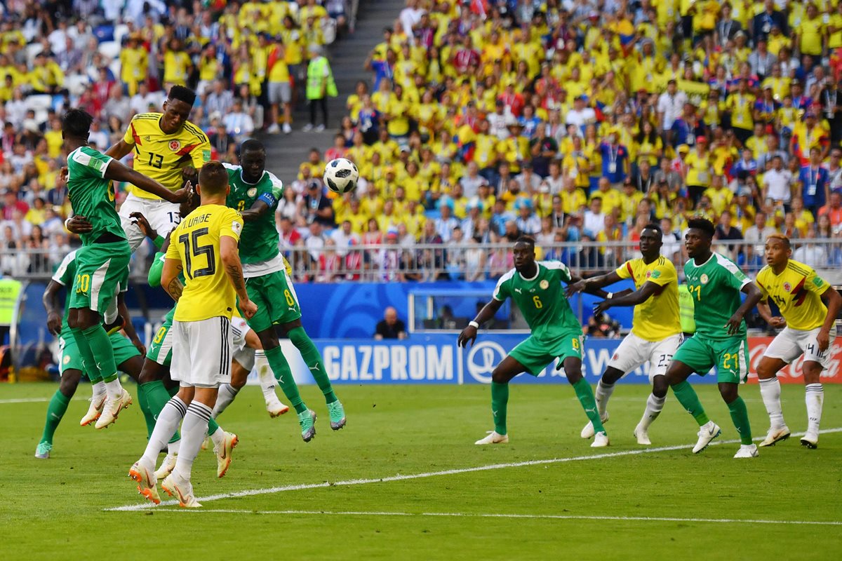 Este jueves le marcó un gol de cabeza a Senegal con lo que dio el triunfo por la mínima a Colombia. (Foto Prensa Libre: AFP)