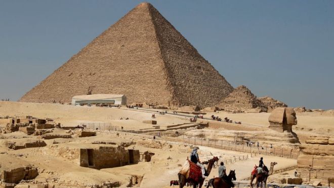 La Gran Pirámide de Guiza es la más antigua de las siete maravillas del mundo. GETTY IMAGES