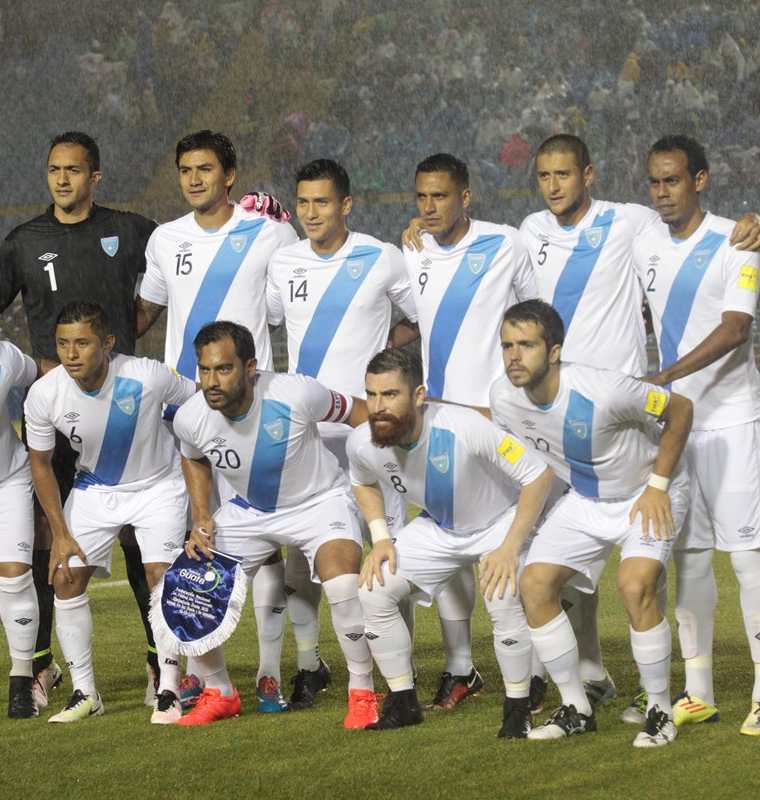 Este fue el último once de la Selección Nacional de Guatemala, antes de la suspensión de Fifa. (Foto Prensa Libre: Hemeroteca PL)
