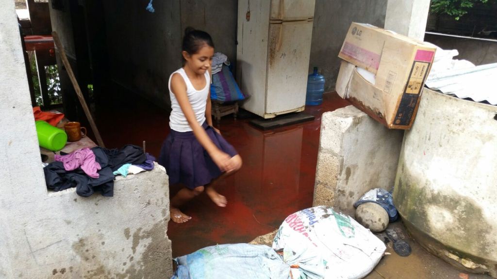 Lluvia provoca daños e inundaciones en la provincia