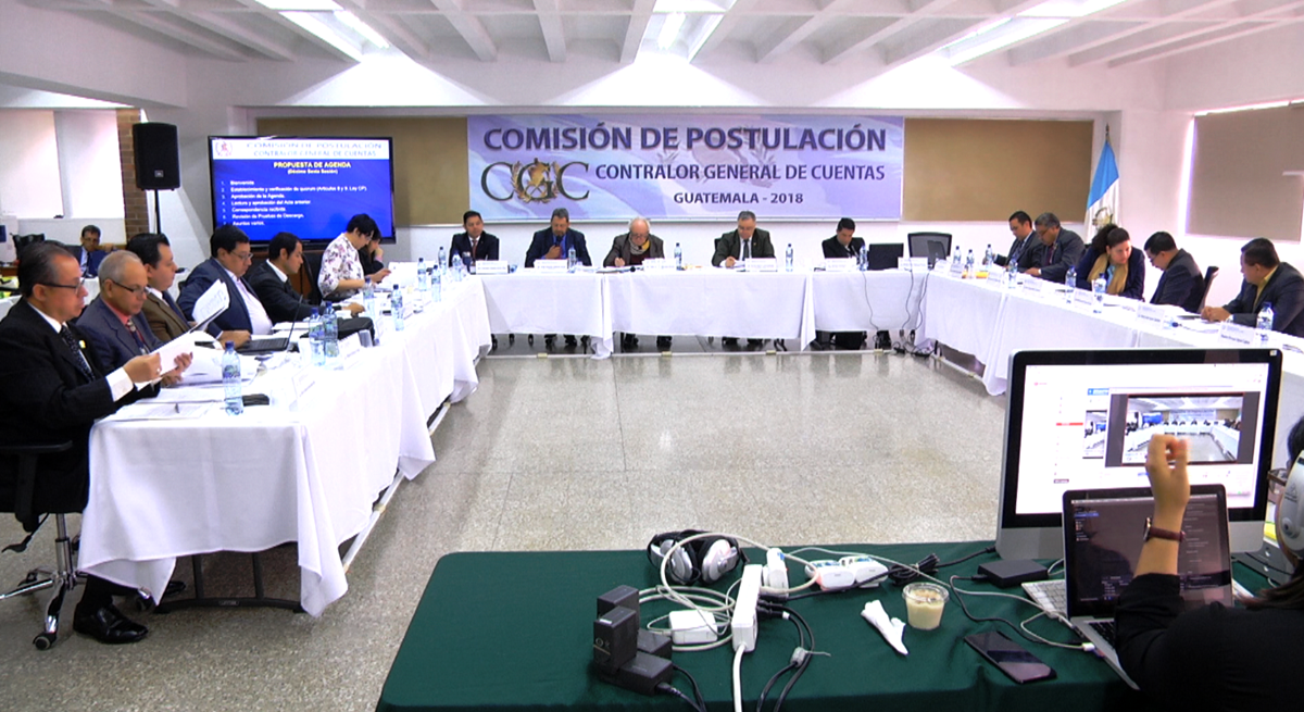La Comisión de Postulación excluyó a dos candidatos al no aceptarles las pruebas de descargo. (Foto PRensa Libre: Andrea Domínguez)