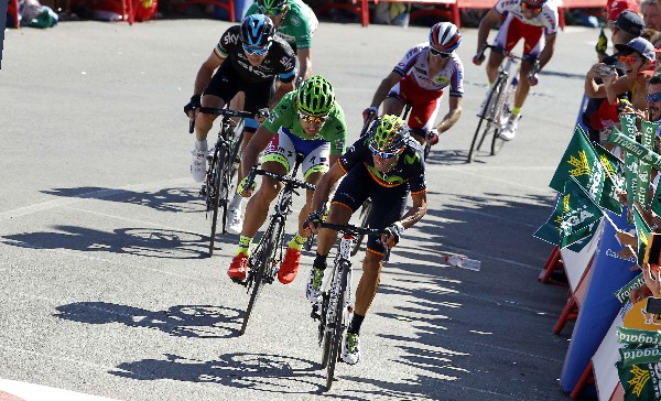 El ciclista español Alejandro Valverde se impuso en la cuarta etapa de la Vuelta a España. (Foto Prensa Libre: AFP)