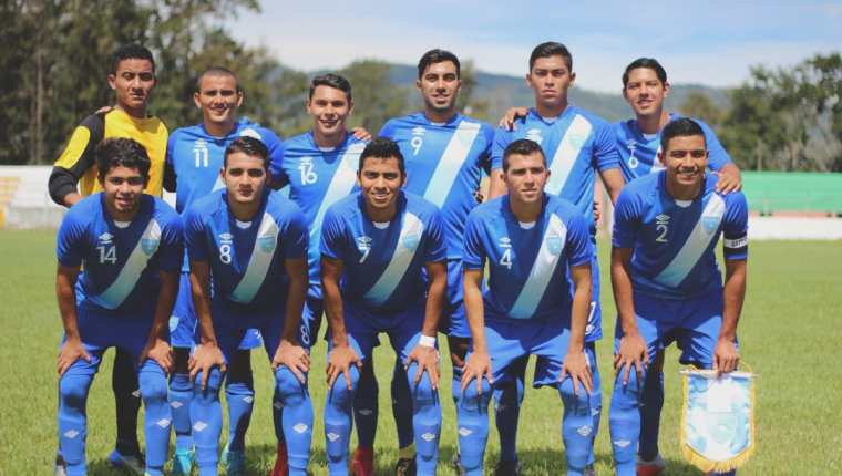 Este fue el 11 titular de la Selección de Guatemala contra El Salvador. (Foto Prensa Libre: Twitter)