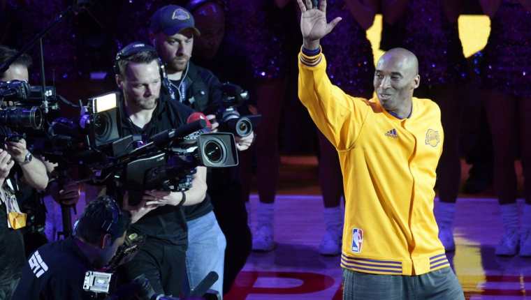 Un dia después del último partido de Kobe Bryant, la NBA emitió el jueves una carta titulada “Estimado Kobe”. (Foto Prensa Libre: AFP)