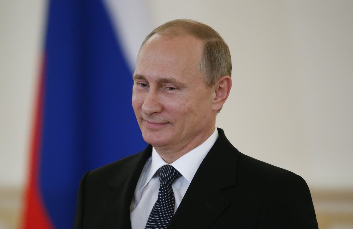 Vladimir Putin, goza de la simpatía de la mayoría de rusos, según las encuestas. (Foto Prensa Libre: AP).