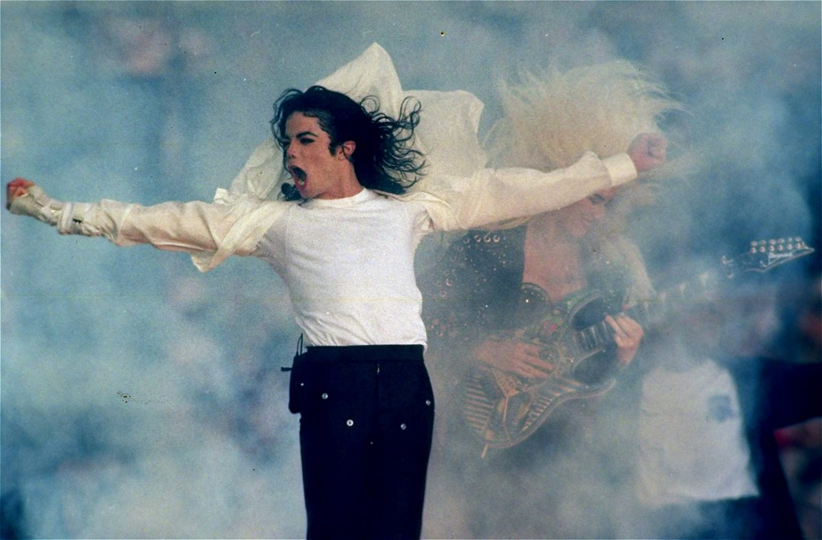 La vida Michael Jackson está otra vez en el ojo del huracán. (Foto Prensa Libre: AP)