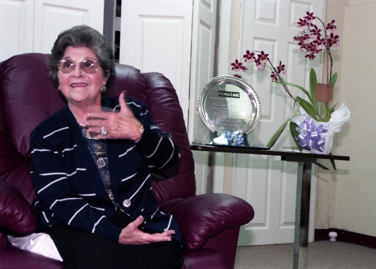Teresa Bolaños de Zarco, presidenta del Consejo de Administración de Prensa Libre, en una entrevista en 1993. (Foto: Hemeroteca PL)