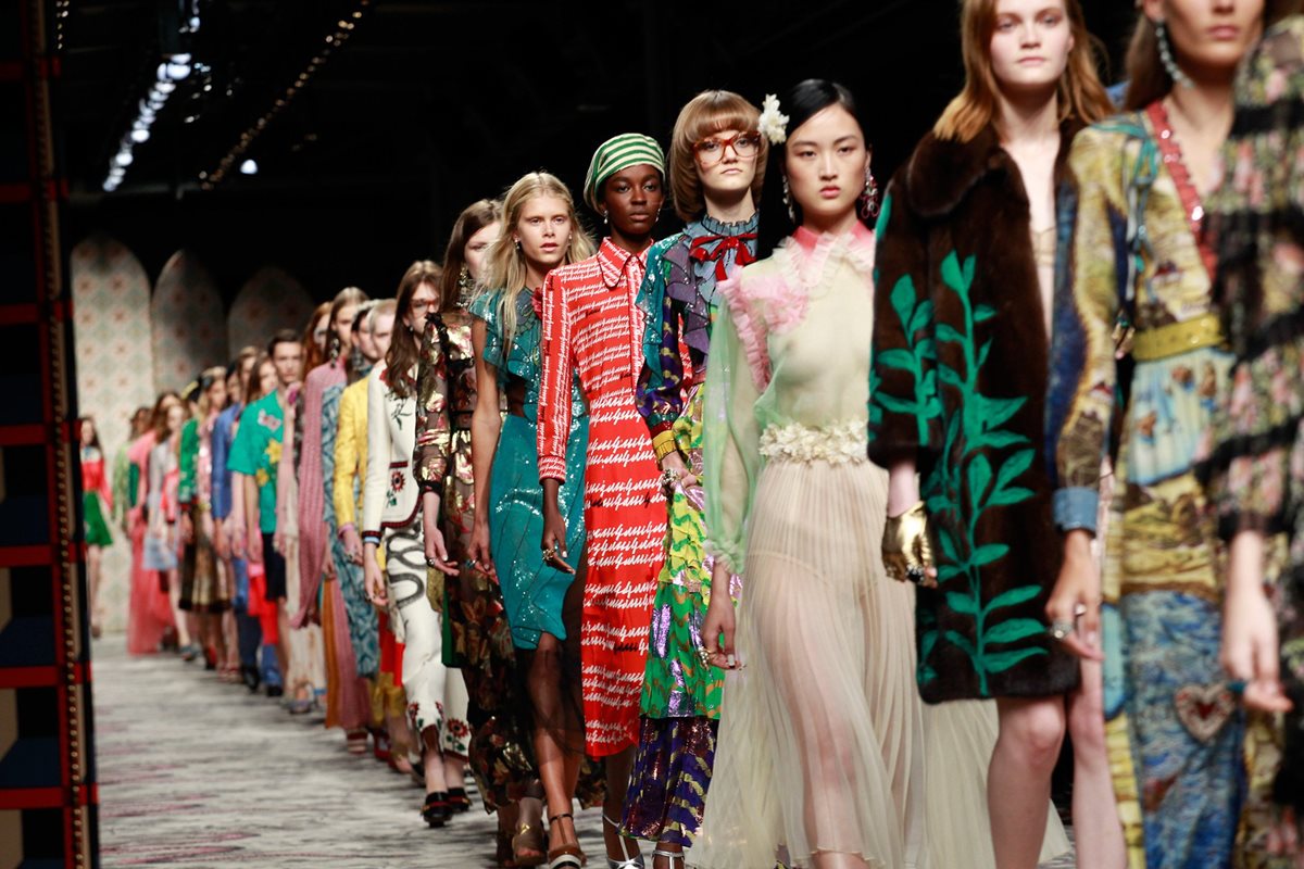 Gucci unificará sus desfiles de hombre y mujer a partir del 2017