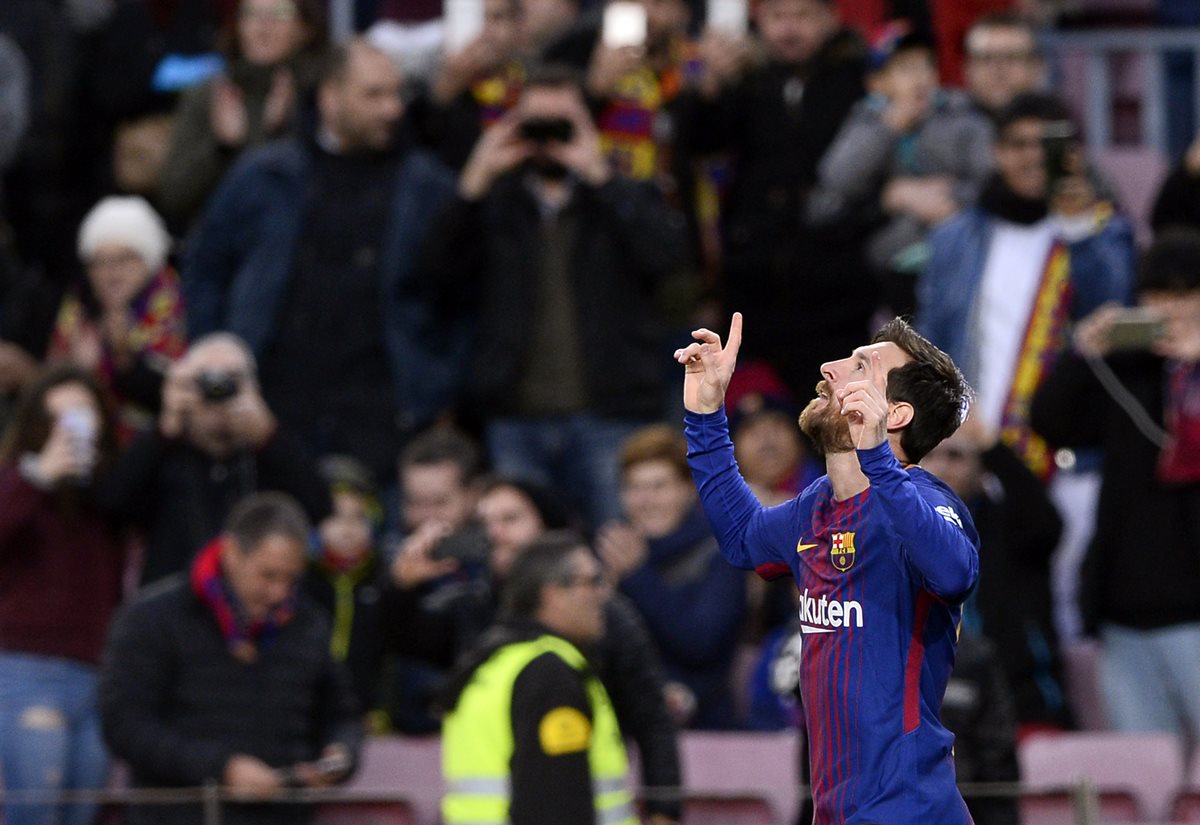 Lionel Messi ha anotado oficialmente 588 goles en su carrera futbolística. (Foto Prensa Libre: AFP)