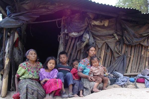 Latinoamérica debe de hacer una transformación productiva para lograr crecimiento económico. (Foto Prensa Libre: Hemeroteca PL)