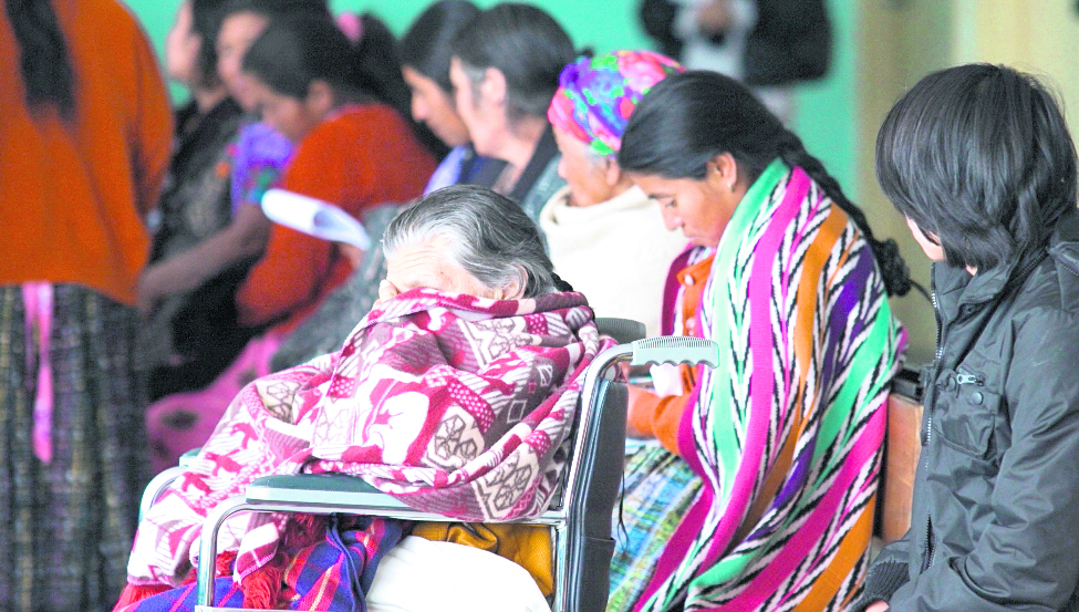 Los niños también son víctimas de enfermedades respiratorios en el país. (Foto Prensa Libre: Hemeroteca PL)