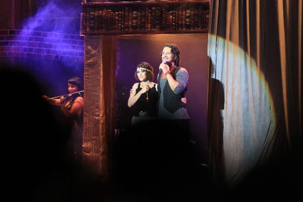 Gaby Moreno y Ricardo Arjona cantan Fuiste Tu en un concierto en Guatemala. (Foto Prensa Libre: Estuardo Paredes) 