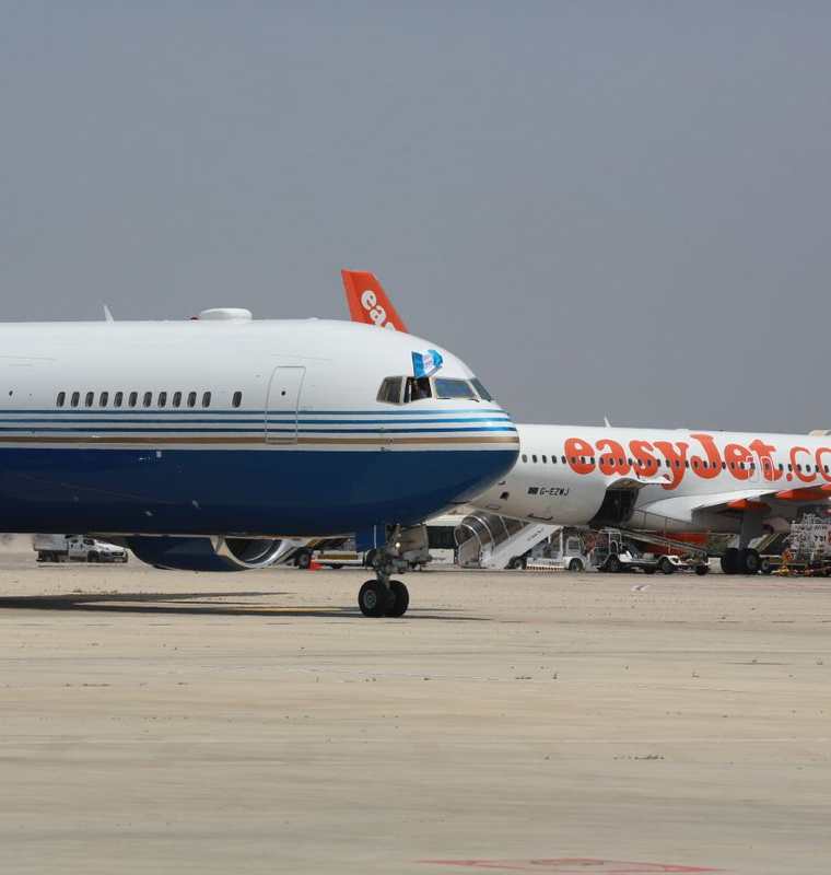 En avión en que voló Morales y su comitiva es un Boeing 767-300ER, matrícula estadounidense. (Foto Prensa Libre: Hemeroteca PL)
