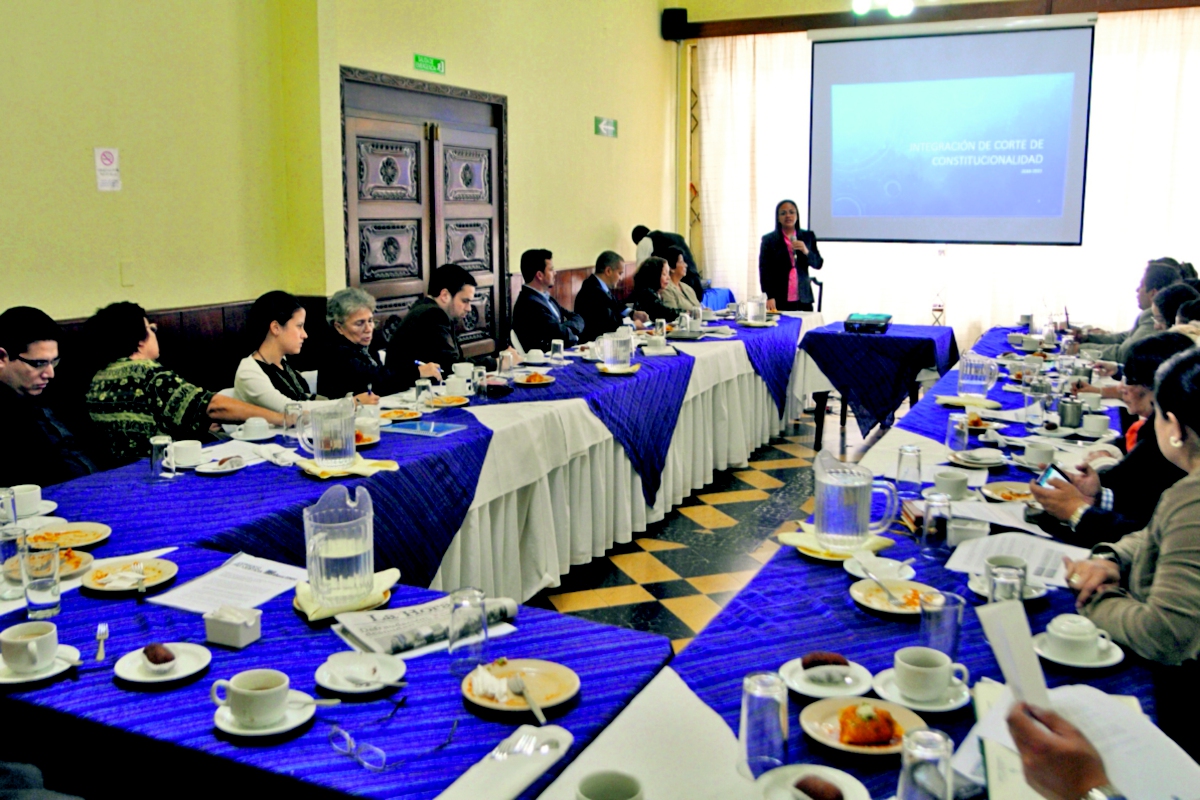 La Mesa multisectorial alerta de una negociación oscura en el proceso de designación de magistrados para la Corte de Constitucionalidad.