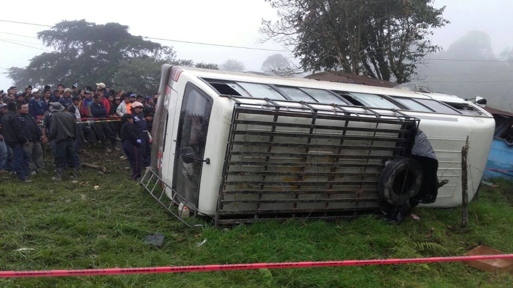Lugar donde ocurrió el percance en San Juan Chamelco. (Foto Prensa Libre: Eduardo Sam).