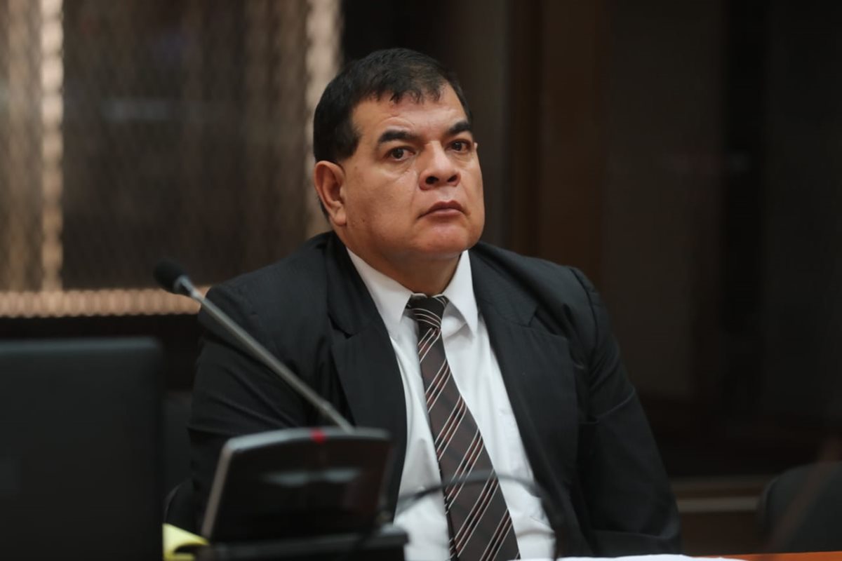 Rony López, exjefe de la Fiscalía contra el Crimen Organizado, es acusado de obstrucción de justicia. (Foto Prensa Libre: Erick Avila)