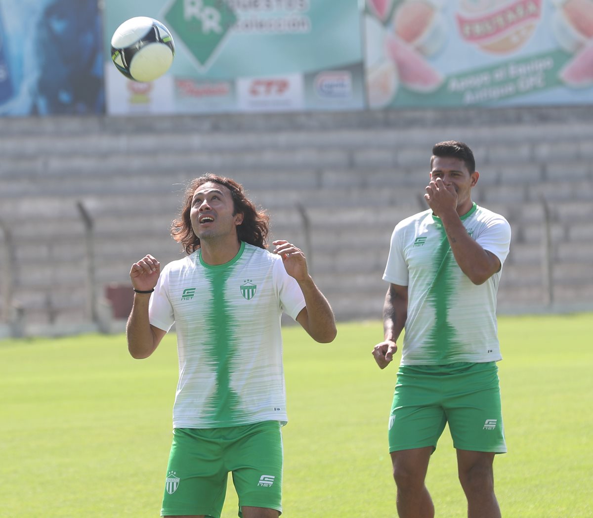 El goleador mexicano Agustín Herrera espera mantener su idilio con el gol en el trascendental duelo contra Comunicaciones, en la ronda de acceso a semifinales (Foto Prensa Libre: Edwin Fajardo)