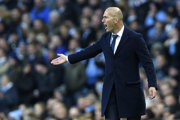 El técnico francés, Zinedine Zidane, considera que la serie está abierta contra el Mánchester City. (Foto Prensa Libre: EFE)