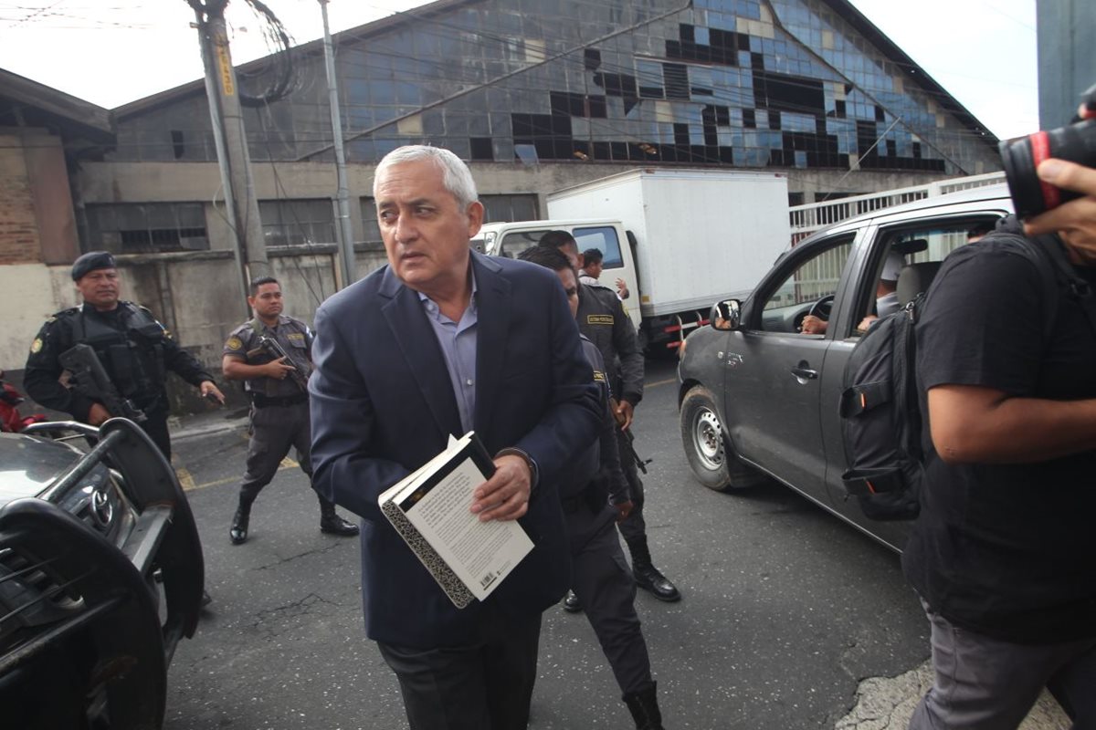 Sistema Penitenciario carece de atención médica para Otto Pérez Molina