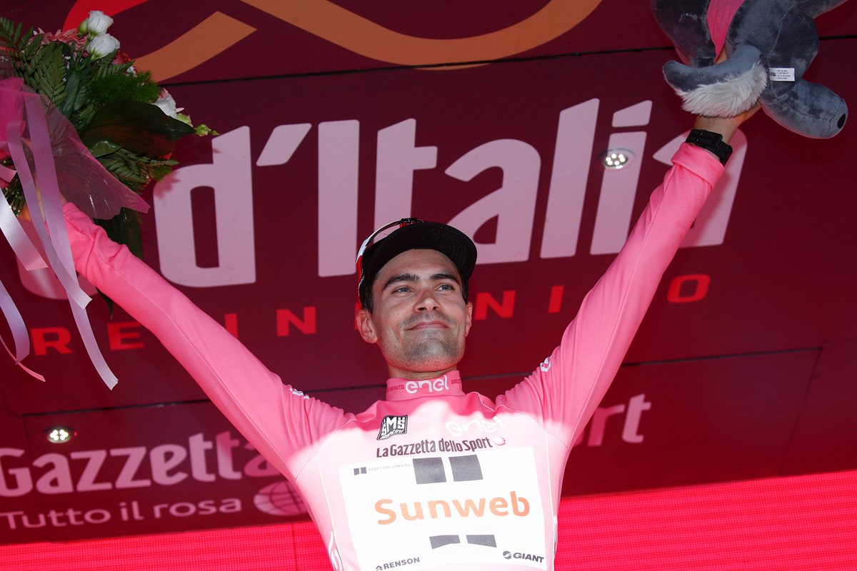 El ciclista holandés Tom Dumoulin se impuso este martes en la 10 etapa del Giro de Italia y es el nuevo líder. (Foto Prensa Libre: AFP)