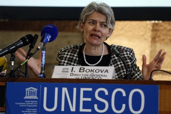 Irina Bokova, directora general de la Unesco, durante una conferencia de prensa. (Foto Prensa Libre: AFP)