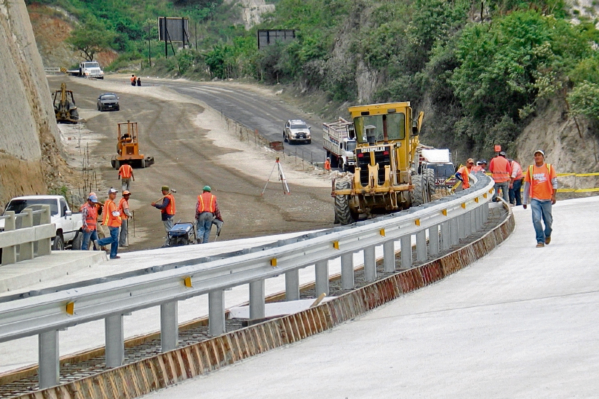 La falta de recursos impacta en el avance de proyectos de infraestructura. (Foto Prensa Libre Carlos Sebastian.).