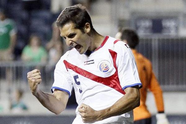 Celso Borges celebra un gol durante el partido ante Irlanda en el juego amistoso previo al Mundial Brasil 2014. (Foto Prensa Libre: EFE, Archivo)<br _mce_bogus="1"/>
